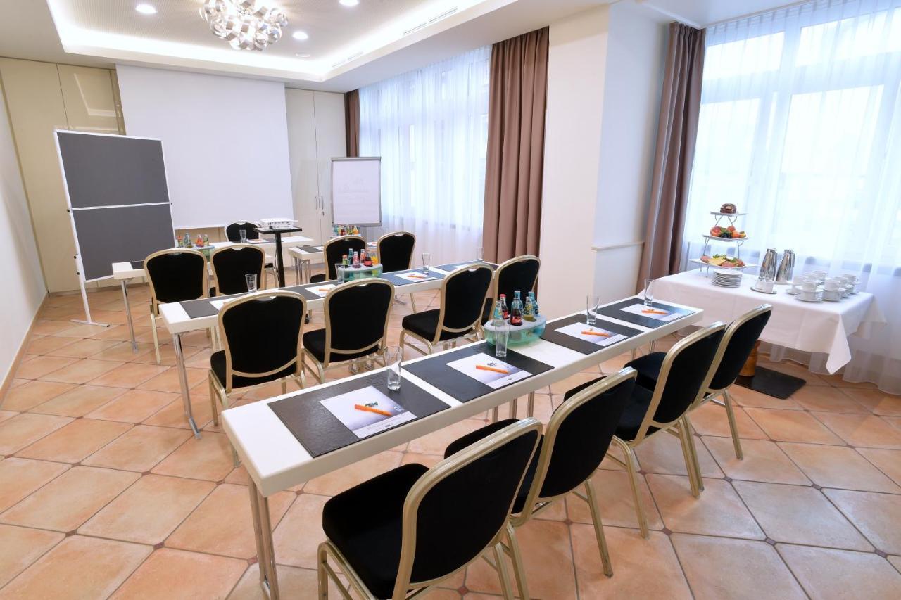 Hotel Krone Ниферн-Эшельбронн Экстерьер фото
