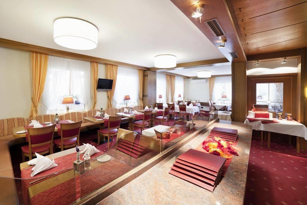 Hotel Krone Ниферн-Эшельбронн Экстерьер фото